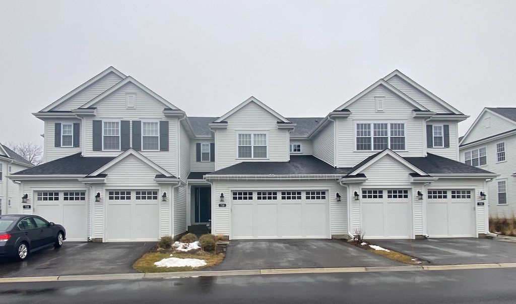 738 Derby Lane, Barrington, IL 60010