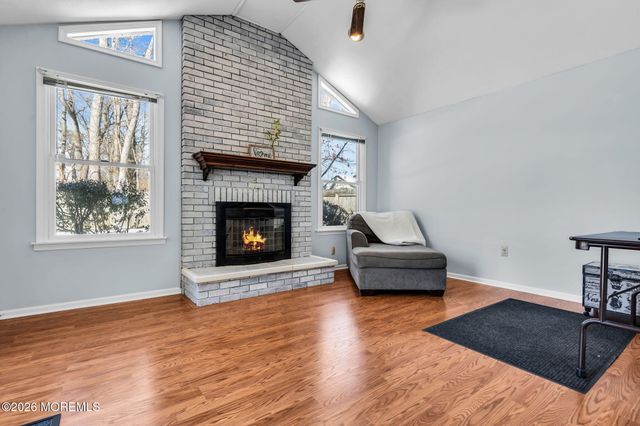 17 Providence Lane, Howell, NJ 07731