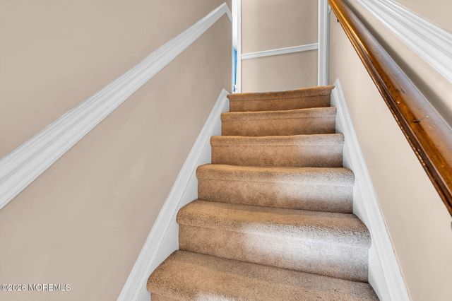 17 Providence Lane, Howell, NJ 07731