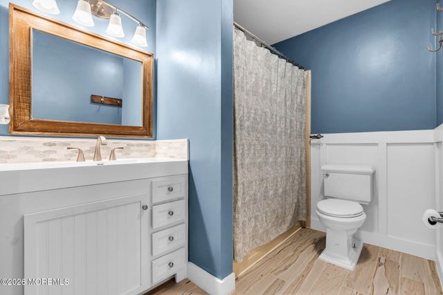 17 Providence Lane, Howell, NJ 07731