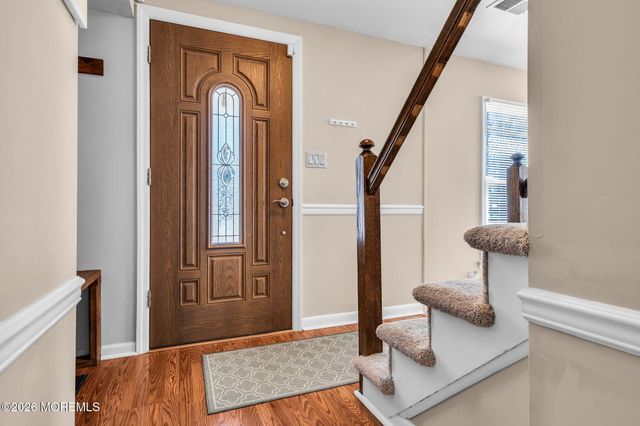 17 Providence Lane, Howell, NJ 07731