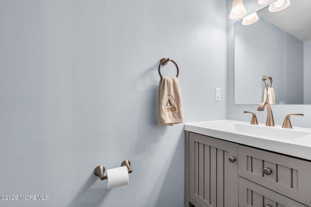 17 Providence Lane, Howell, NJ 07731