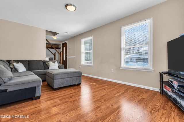 17 Providence Lane, Howell, NJ 07731