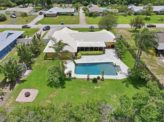 2150 WRENS WAY, Clearwater, FL 33764