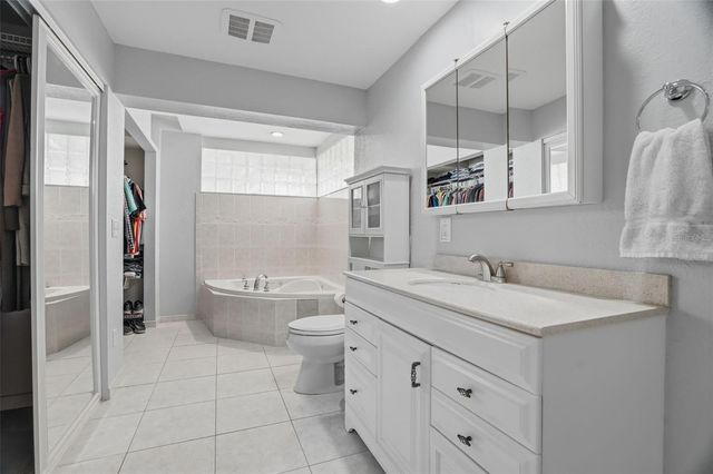 2150 WRENS WAY, Clearwater, FL 33764