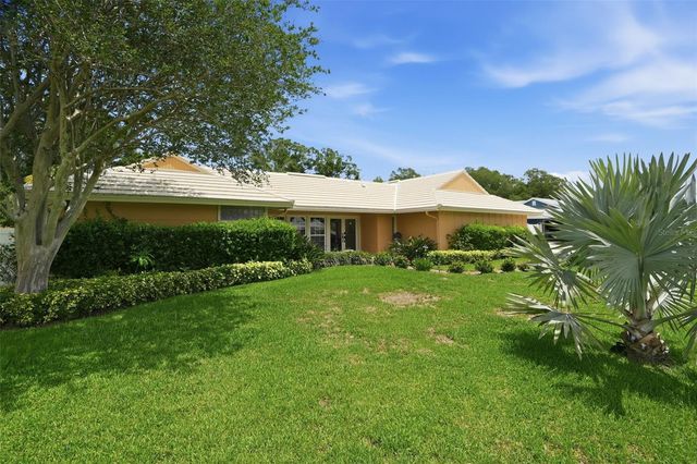 2150 WRENS WAY, Clearwater, FL 33764