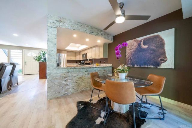 4016 Layang Layang Circle C, Carlsbad, CA 92008