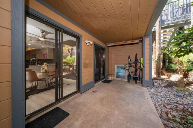 4016 Layang Layang Circle C, Carlsbad, CA 92008