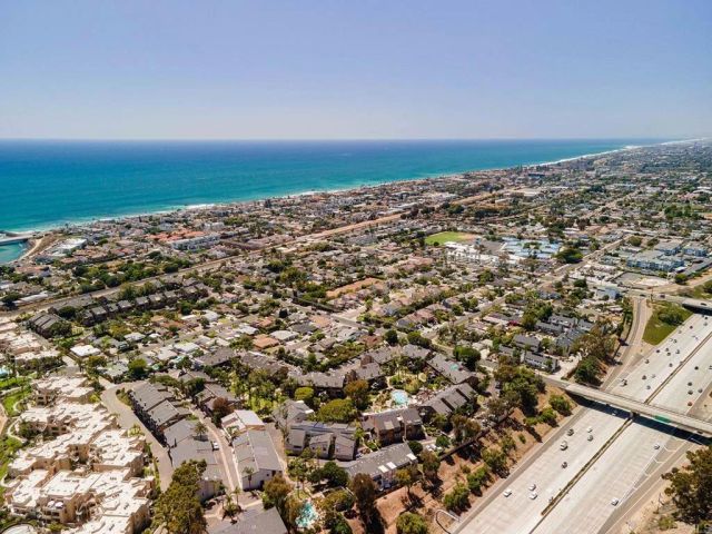 4016 Layang Layang Circle C, Carlsbad, CA 92008