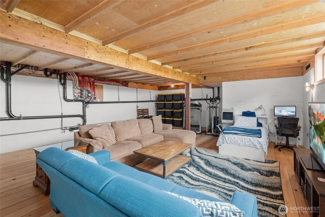 1818 E Lola Beach Lane, Oak Harbor, WA 98277