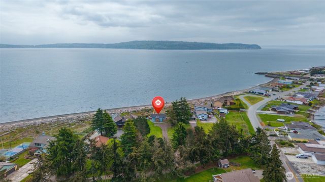 1818 E Lola Beach Lane, Oak Harbor, WA 98277