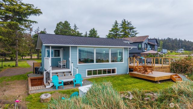 1818 E Lola Beach Lane, Oak Harbor, WA 98277