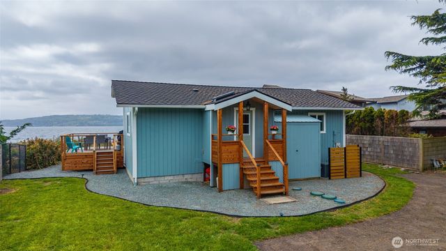1818 E Lola Beach Lane, Oak Harbor, WA 98277