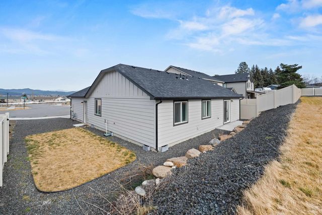 19694 E 3rd Ln, Spokane Valley, WA 99016