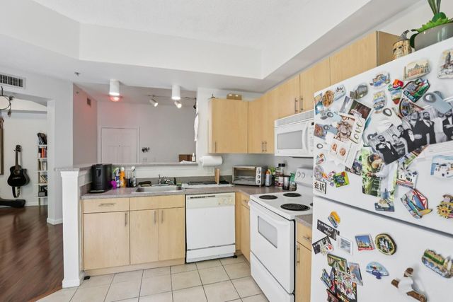 533 NE 3rd Avenue 321, Fort Lauderdale, FL 33301