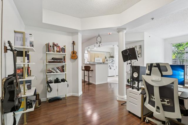 533 NE 3rd Avenue 321, Fort Lauderdale, FL 33301