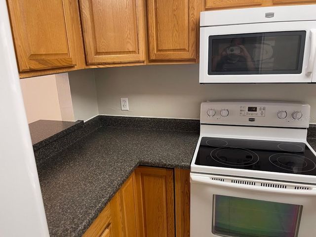 2763 WOODGATE LANE 111, Sarasota, FL 34231