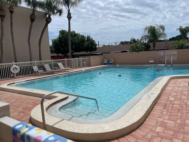 2763 WOODGATE LANE 111, Sarasota, FL 34231