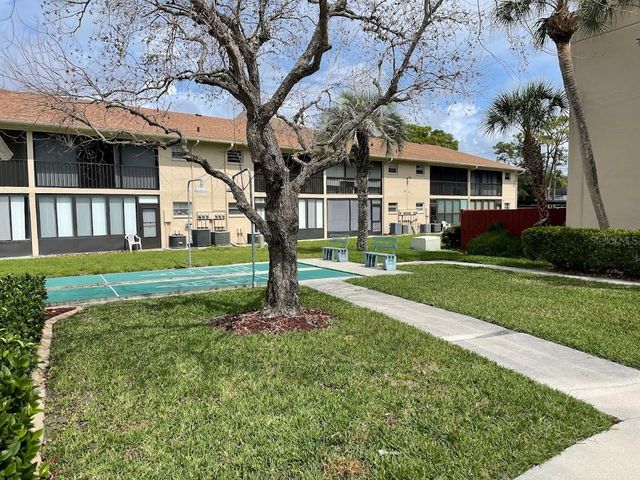 2763 WOODGATE LANE 111, Sarasota, FL 34231