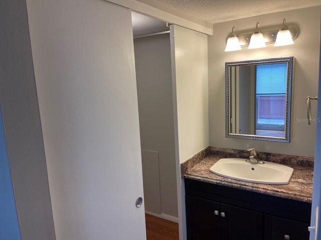 2763 WOODGATE LANE 111, Sarasota, FL 34231