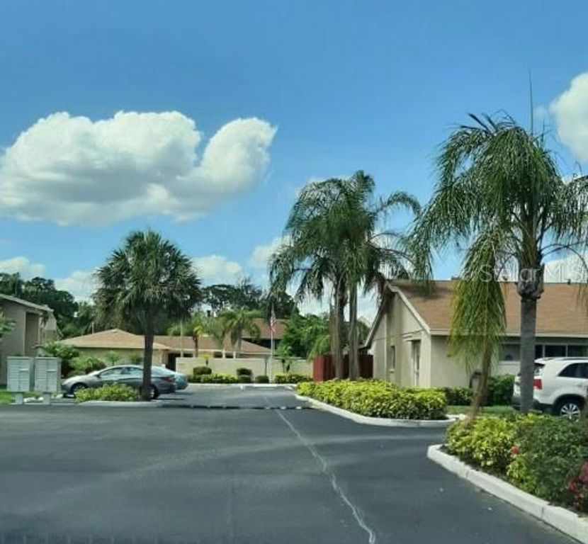 2763 WOODGATE LANE 111, Sarasota, FL 34231