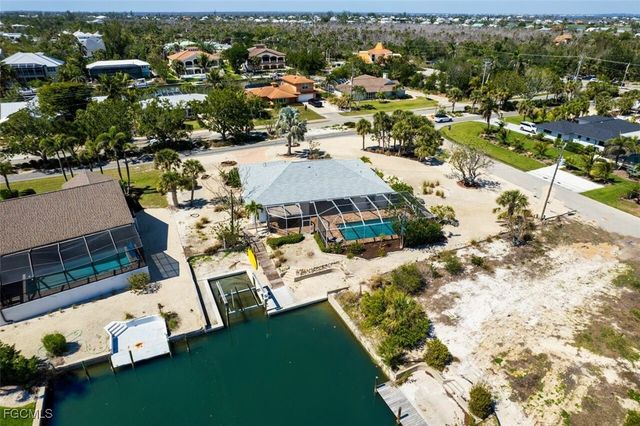 1006 Lindgren BLVD, Sanibel, FL 33957