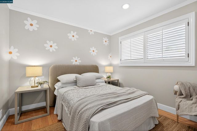 19 Lance Ct, Moraga, CA 94556