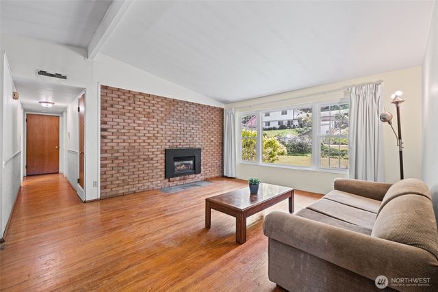 4045 149th Avenue SE, Bellevue, WA 98006