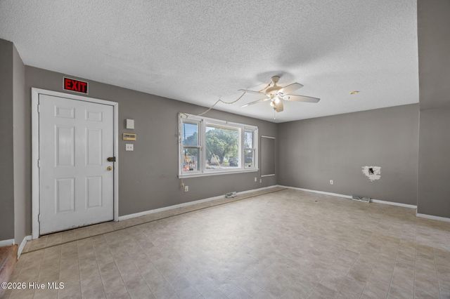 2501 Avery Street, Morehead City, NC 28557