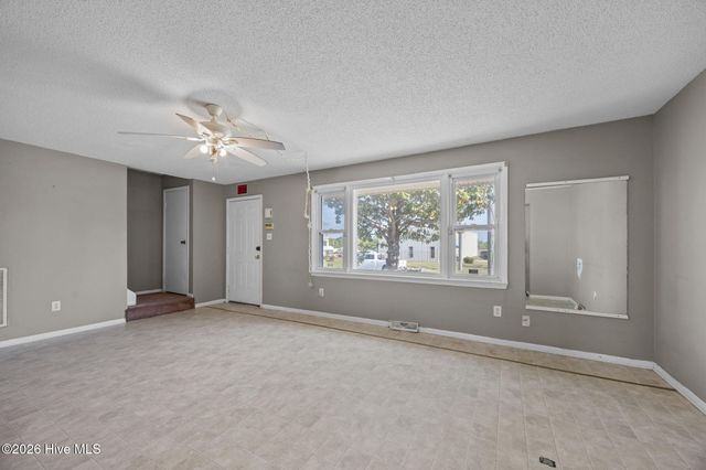 2501 Avery Street, Morehead City, NC 28557