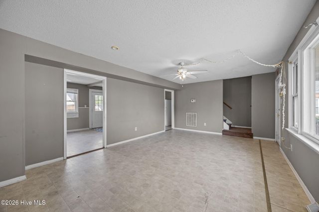 2501 Avery Street, Morehead City, NC 28557