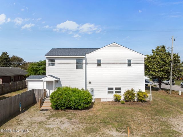 2501 Avery Street, Morehead City, NC 28557