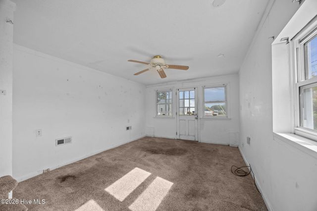 2501 Avery Street, Morehead City, NC 28557