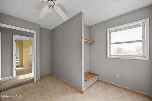 2501 Avery Street, Morehead City, NC 28557