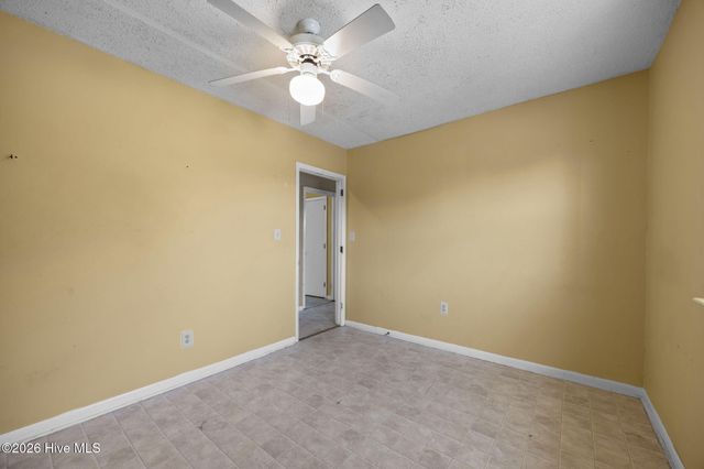 2501 Avery Street, Morehead City, NC 28557