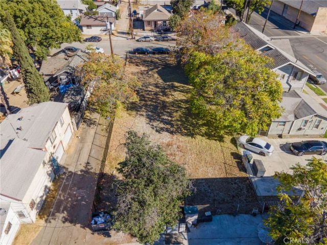 335 North Gordon Street, Pomona, CA 91768