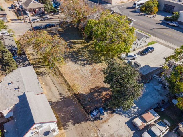 335 North Gordon Street, Pomona, CA 91768