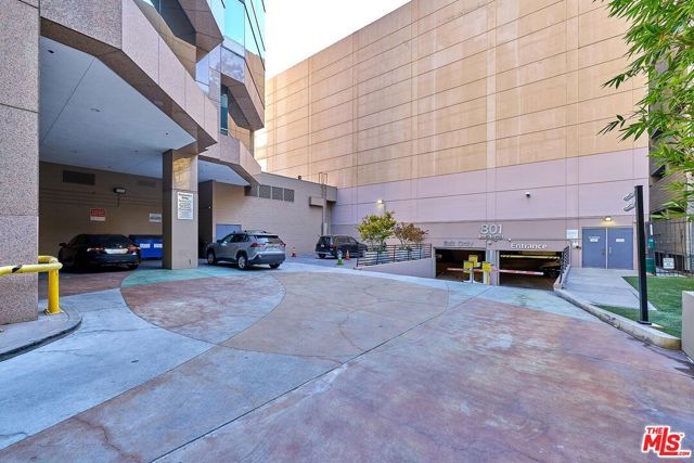 801 S Grand Avenue 2106, Los Angeles, CA 90017