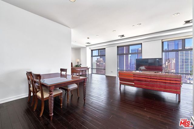 801 S Grand Avenue 2106, Los Angeles, CA 90017