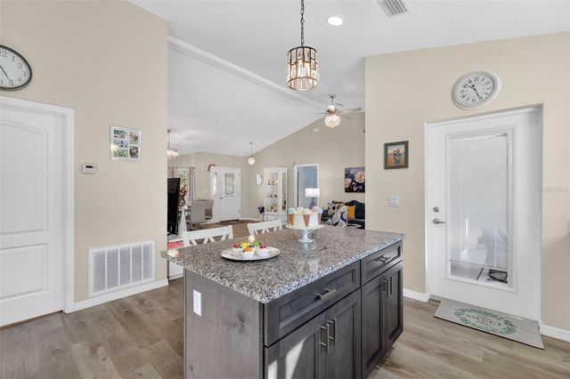 18168 SW 65TH LOOP, Dunnellon, FL 34432