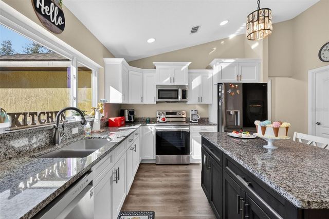 18168 SW 65TH LOOP, Dunnellon, FL 34432