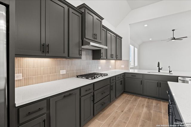 1295 Red Fox, New Braunfels, TX 78132