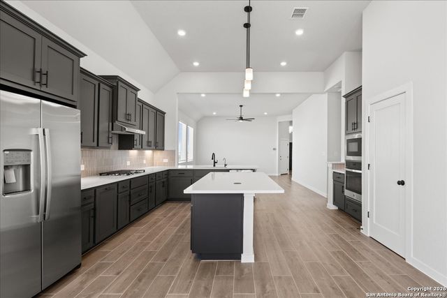 1295 Red Fox, New Braunfels, TX 78132