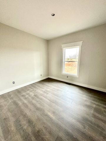 1220 Vickie Ln, Portland, TN 37148