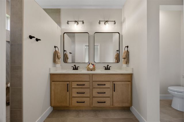 3007 Prairielight Court, Hiawatha, IA 52233