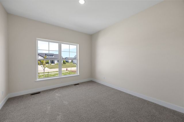 3007 Prairielight Court, Hiawatha, IA 52233
