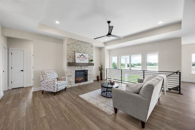 3007 Prairielight Court, Hiawatha, IA 52233