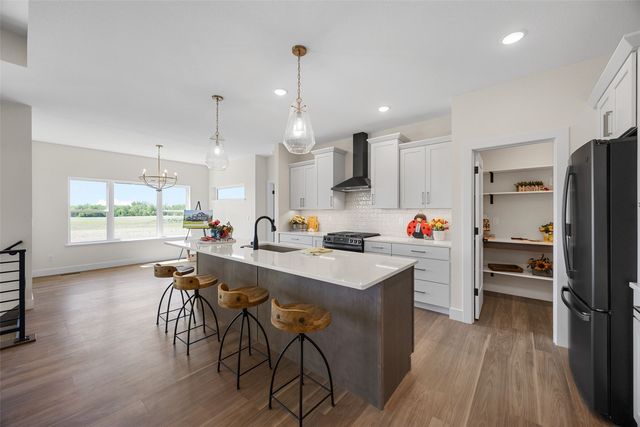 3007 Prairielight Court, Hiawatha, IA 52233