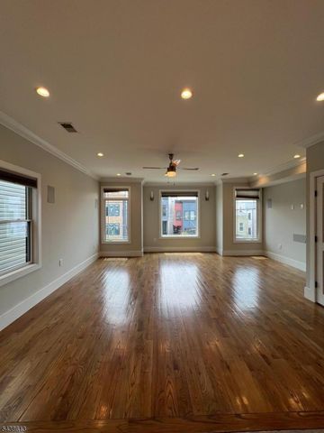 104 Poplar St 2, Jersey City, NJ 07307