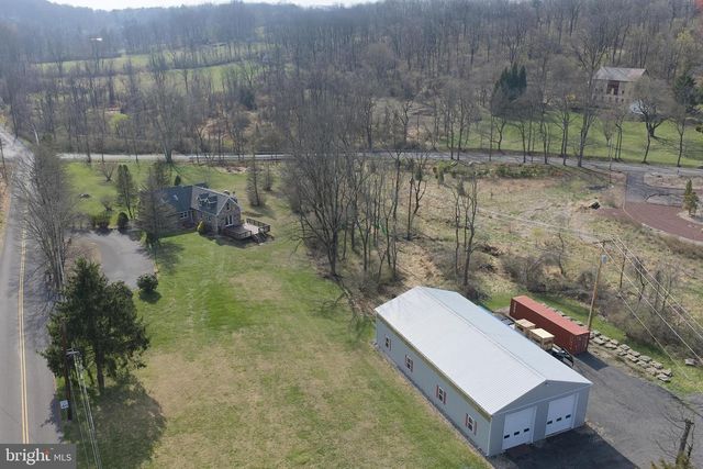 4325 LEHNENBERG RD, Riegelsville, PA 18077